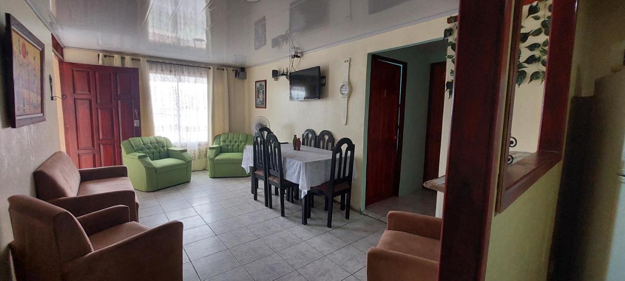 פוארטו לימון Hostel Casa Marina מראה חיצוני תמונה