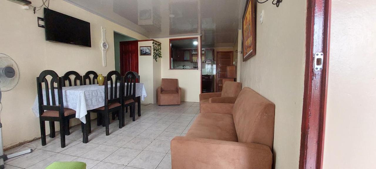 פוארטו לימון Hostel Casa Marina מראה חיצוני תמונה