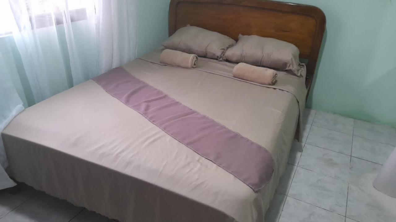 פוארטו לימון Hostel Casa Marina מראה חיצוני תמונה