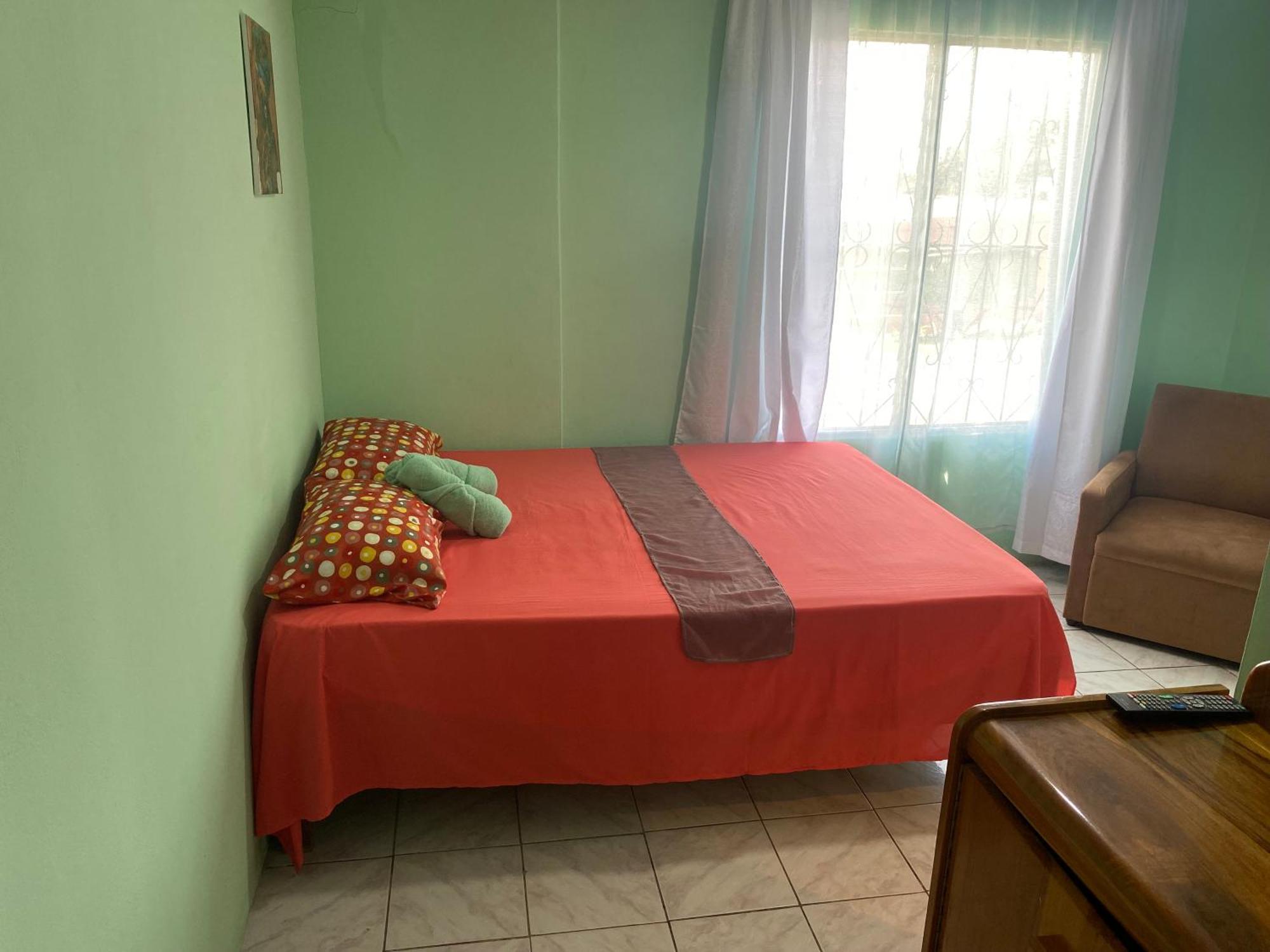 פוארטו לימון Hostel Casa Marina מראה חיצוני תמונה